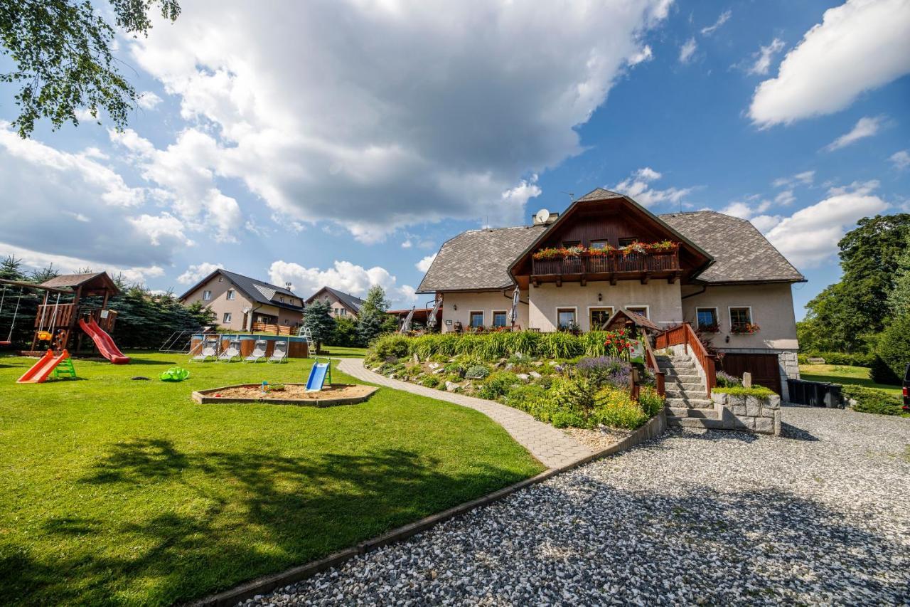 Hotel Penzion pod Šerákem Ostružná Exteriér fotografie