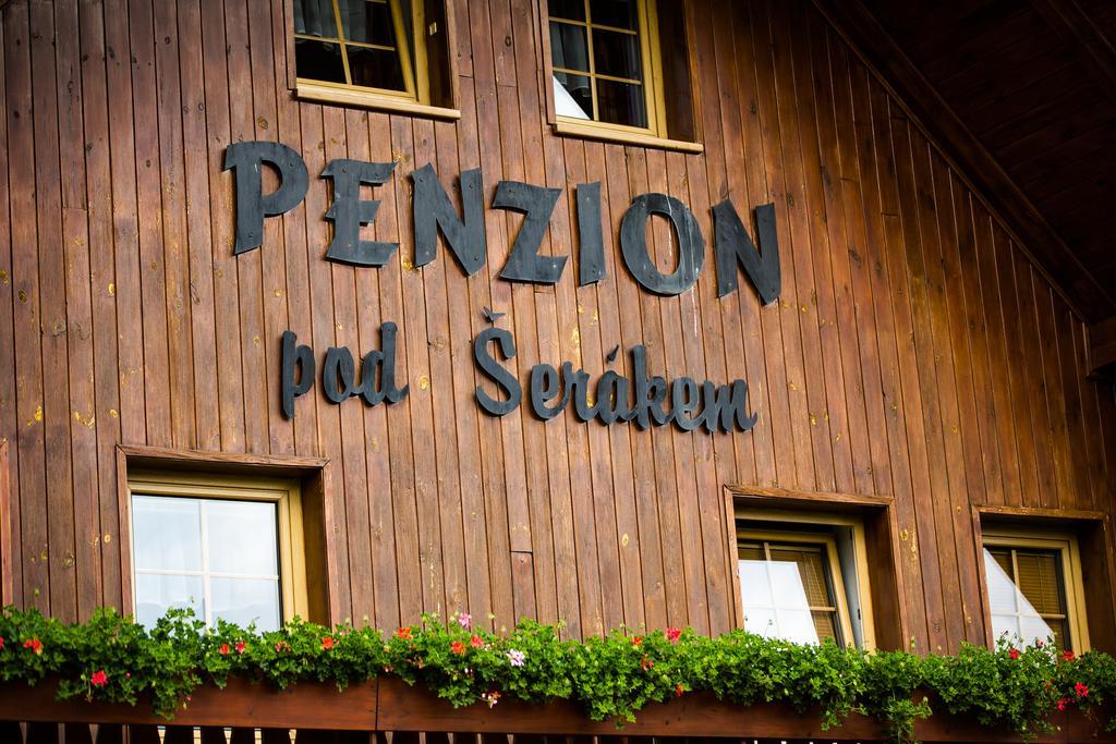 Hotel Penzion pod Šerákem Ostružná Exteriér fotografie