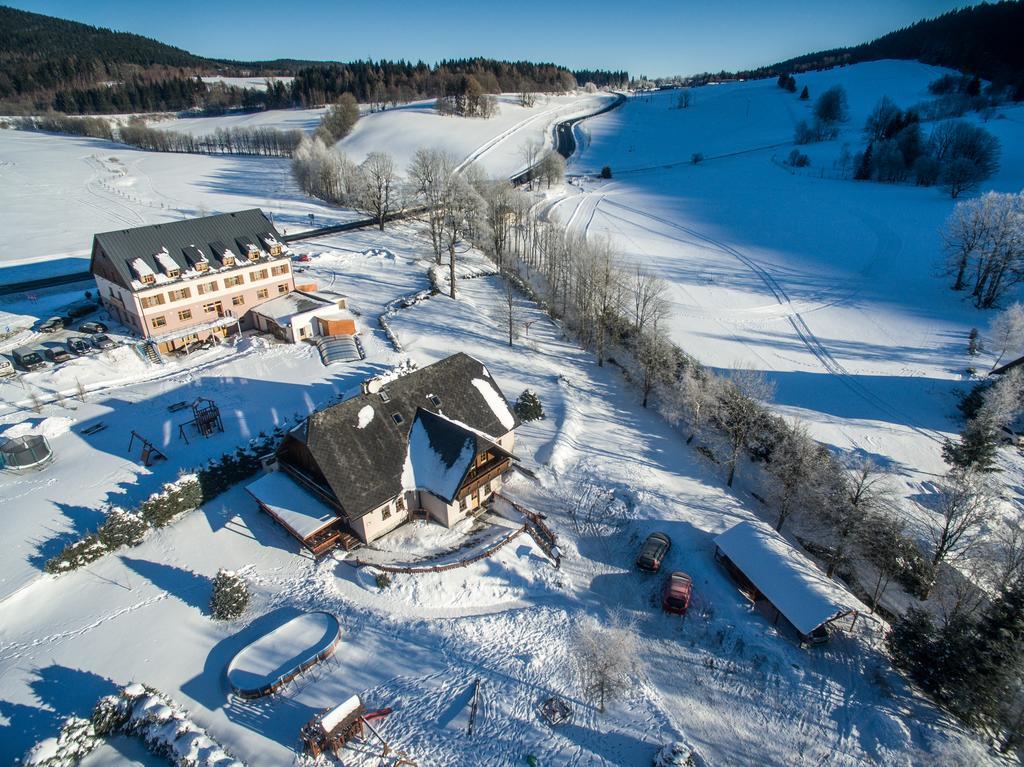 Hotel Penzion pod Šerákem Ostružná Exteriér fotografie