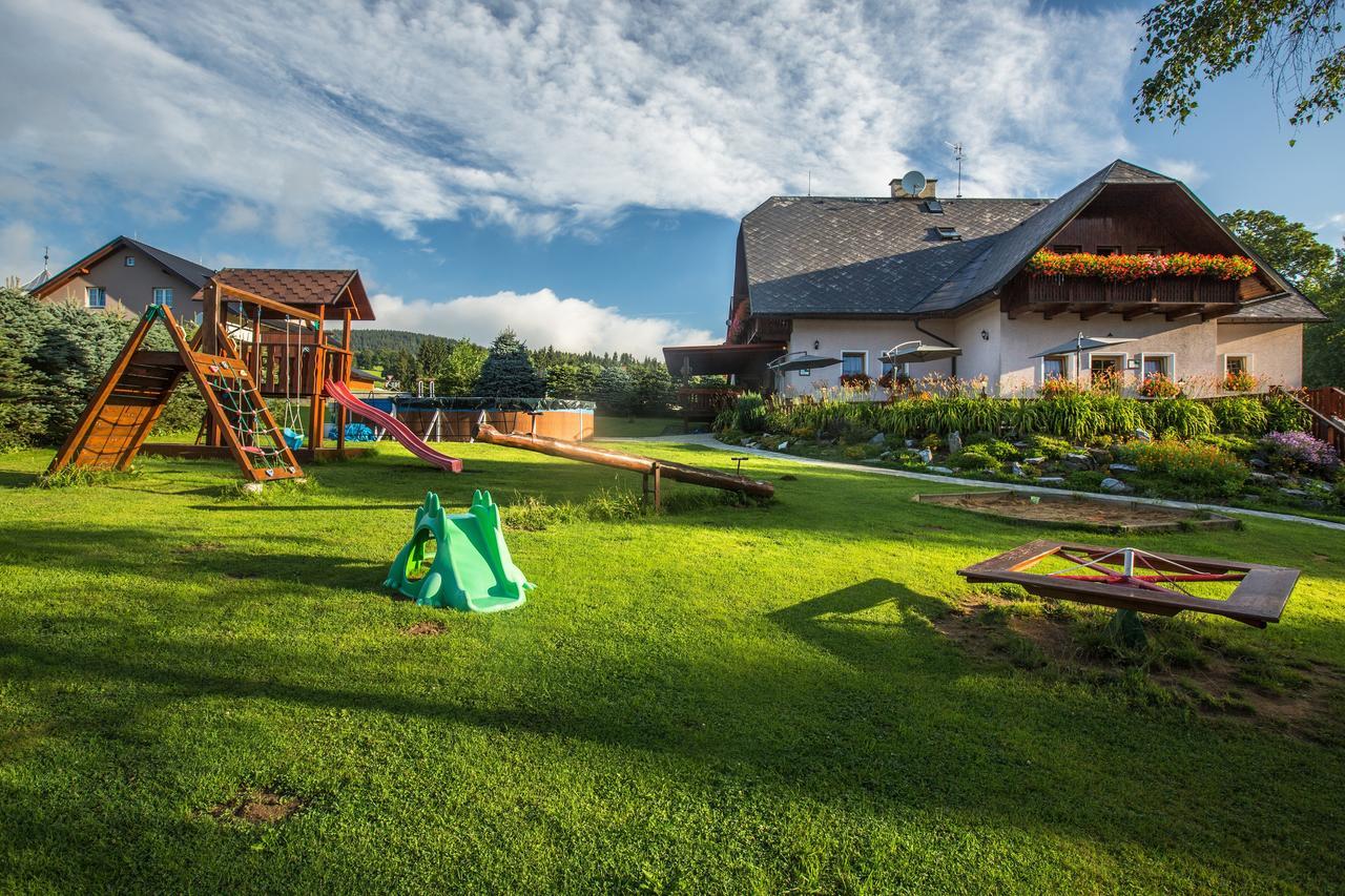 Hotel Penzion pod Šerákem Ostružná Exteriér fotografie